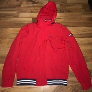 **Tommy Hilfiger Jacket with foldable hood**